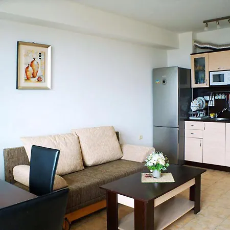 Dom-el Real In Sea View Complex *