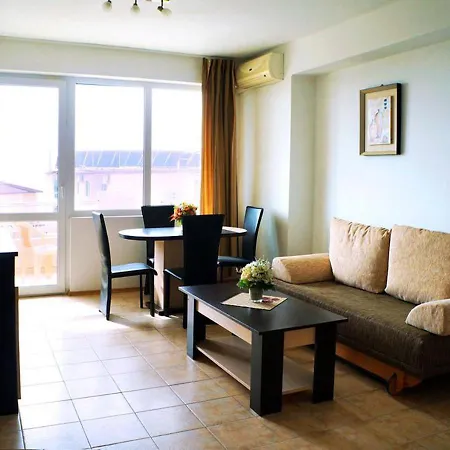 Dom-el Real In Sea View Complex *