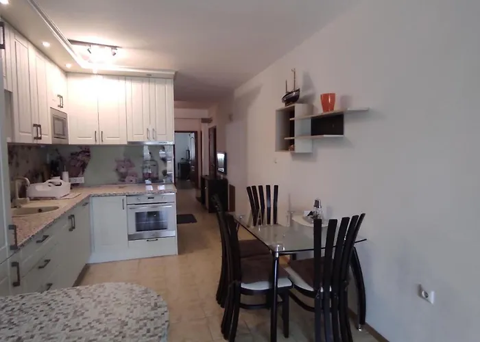 Dom-el Real In Sea View Complex